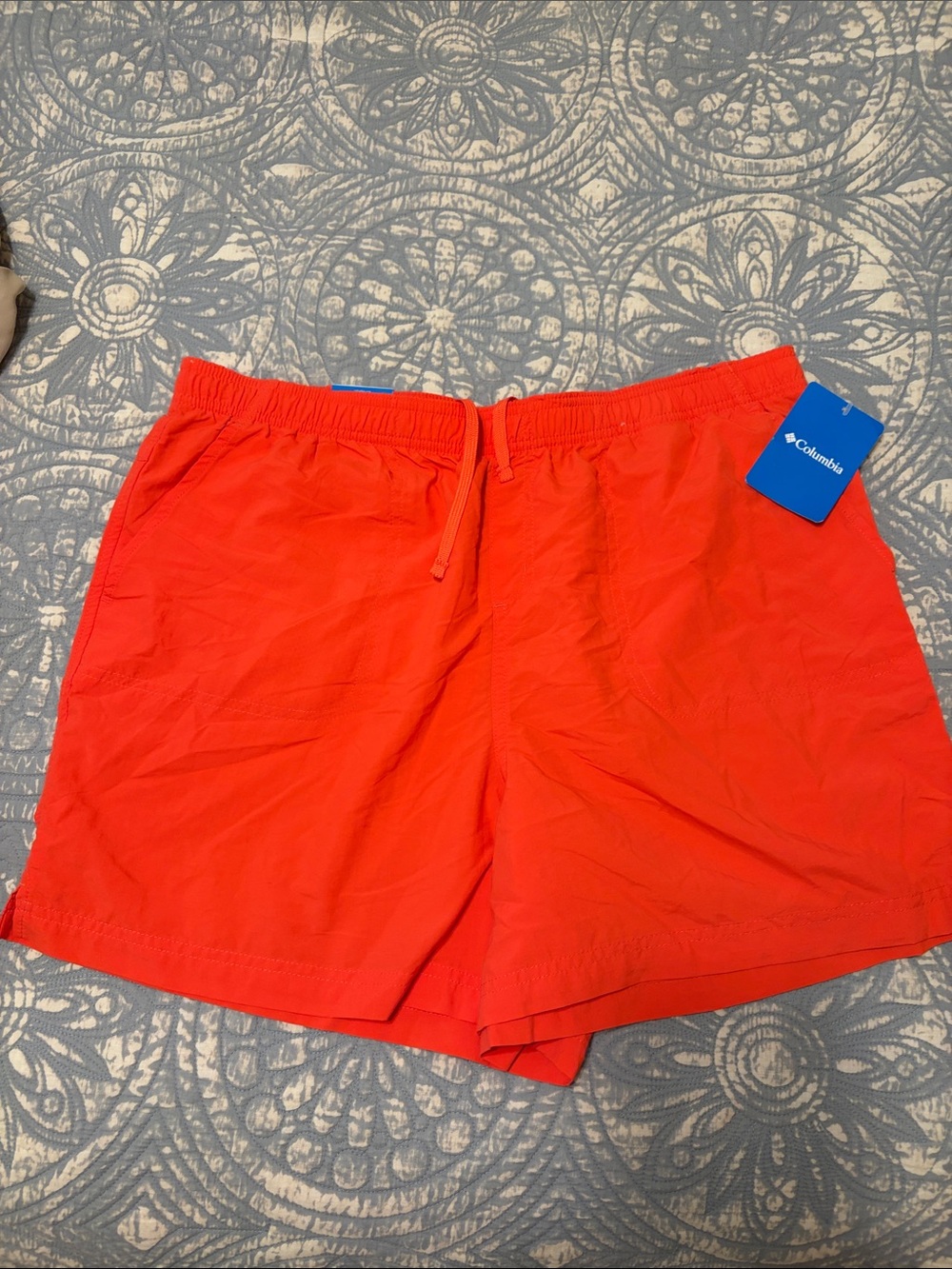 Columbia Elastic Waist shorts